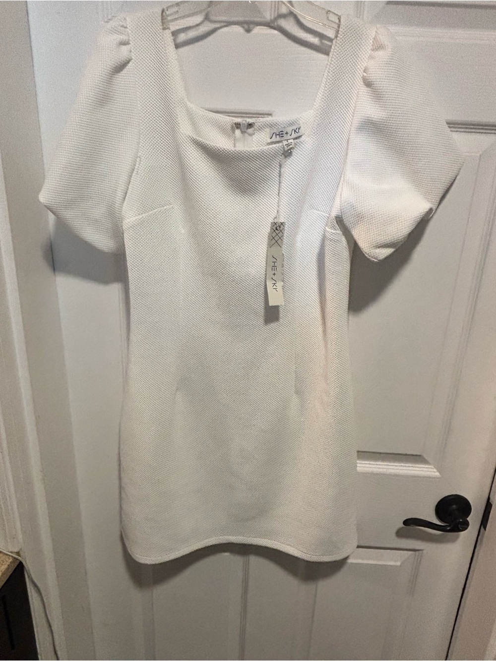 She & Sky Textured white Short-Sleeve Shift Dress with Square Neck NWT